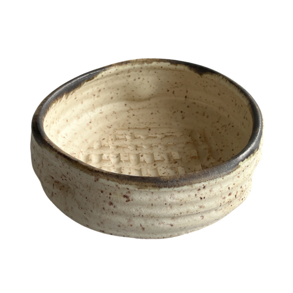 Luna Ceramic Garlic Grater Image Alt