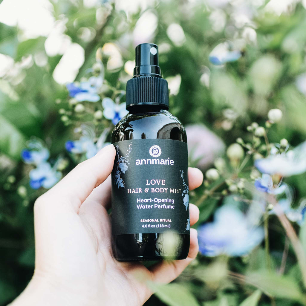 <p>Give friends $25 off $50+ and earn FREE skin care products <strong>($42+ value)</strong></p>