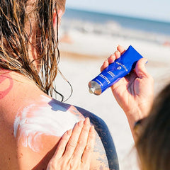 salt+blue BODY Sunscreen being applied